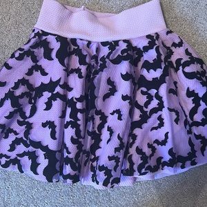 Girls bat skater skirt sz 6 purple black mesh